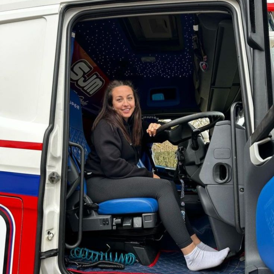 سائقة شاحنة في إسبانيا